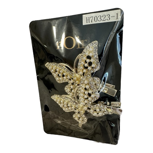 New NOIR Butterfly Pearl Hair Clip - Picture 6 of 7